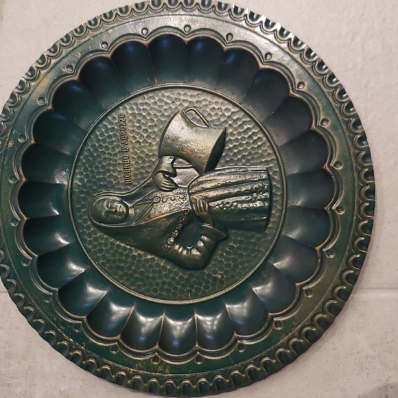 VINTAGE Set of 3 Pewter Hanging Decorative Plates Green Gold 'Ricordo D'Abruzzo' - Picture 4 of 11